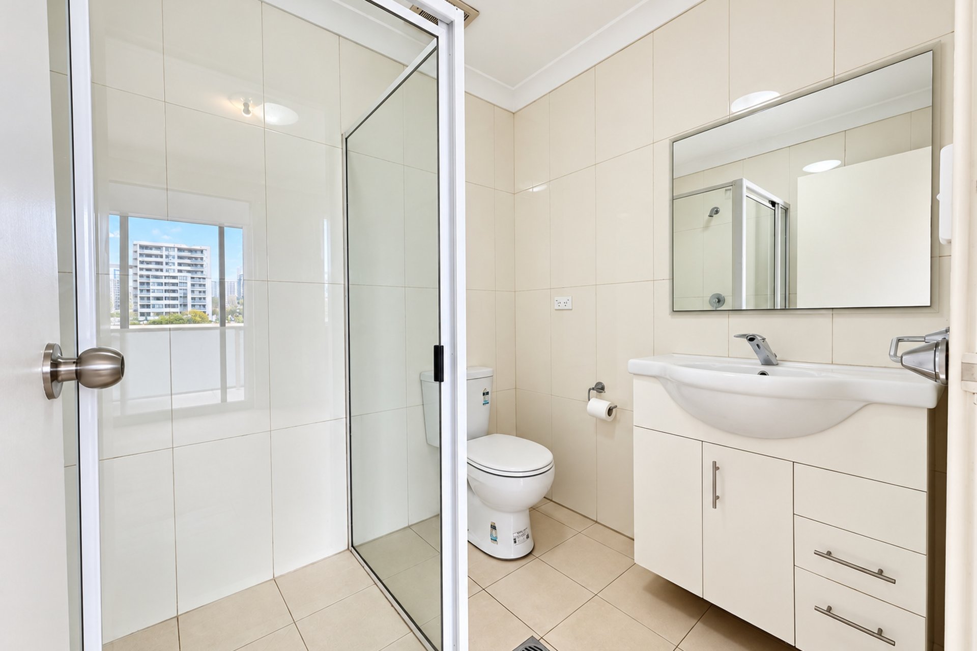 https://images.sales.reapit.com.au/6546/listing/1P9251/photo/d/179055989679824428.jpg