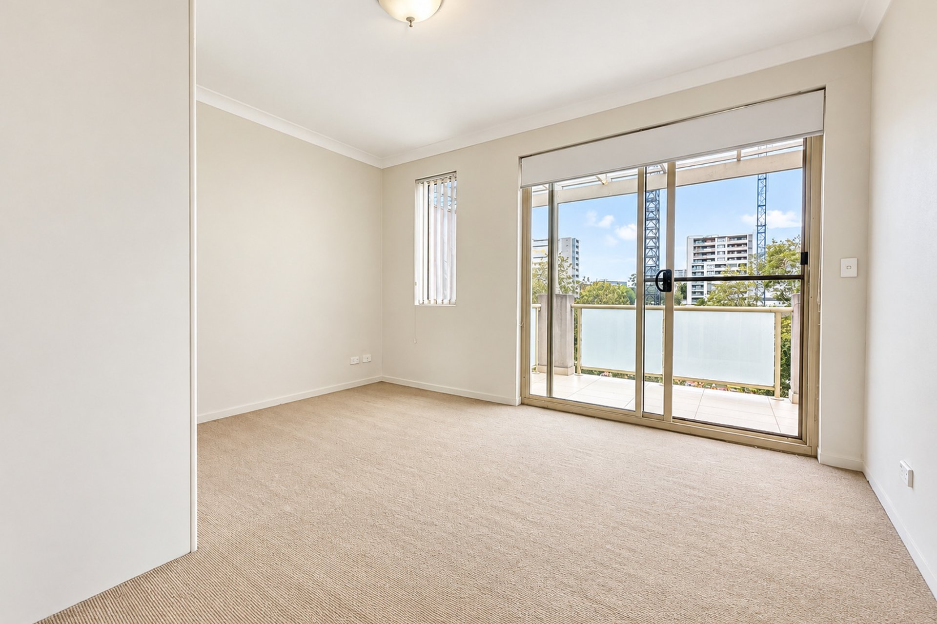 https://images.sales.reapit.com.au/6546/listing/1P9251/photo/d/179055989739258159.jpg
