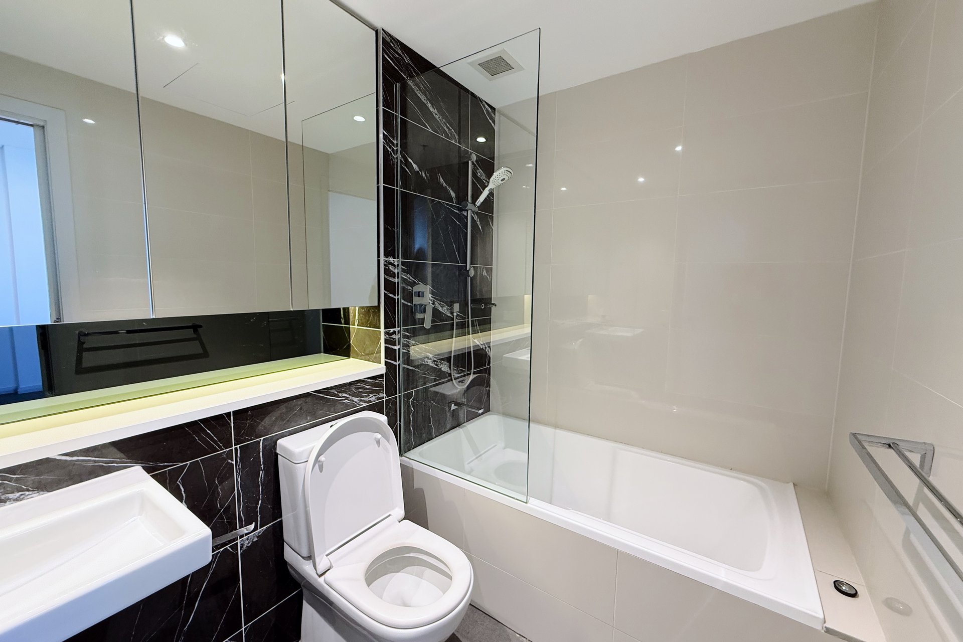 https://images.sales.reapit.com.au/6546/listing/1P9268/photo/d/178970435279788381.jpg