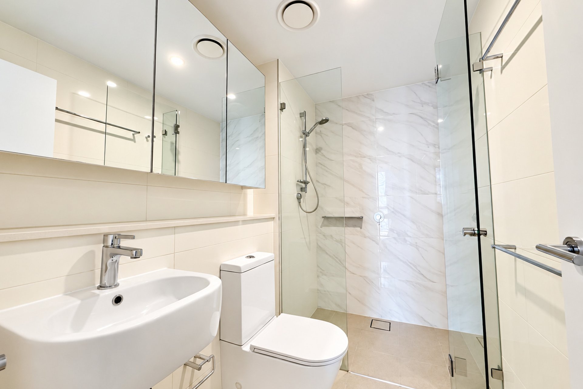 https://images.sales.reapit.com.au/6546/listing/1P9305/photo/d/179255992961172921.jpg