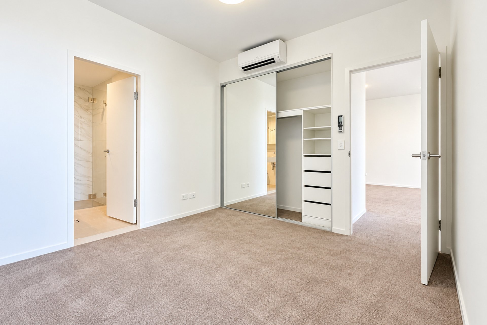 https://images.sales.reapit.com.au/6546/listing/1P9305/photo/d/179255993461581327.jpg