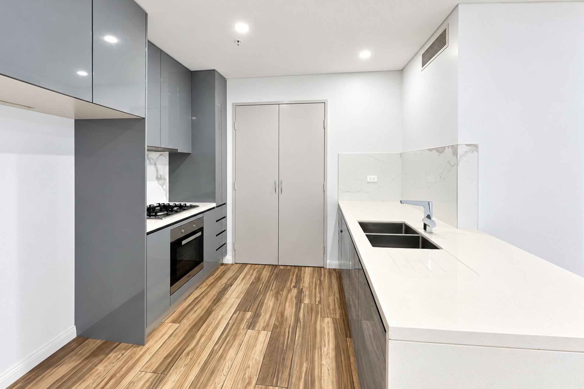 https://images.sales.reapit.com.au/6546/listing/1P9338/photo/d/179057179276944070.jpg