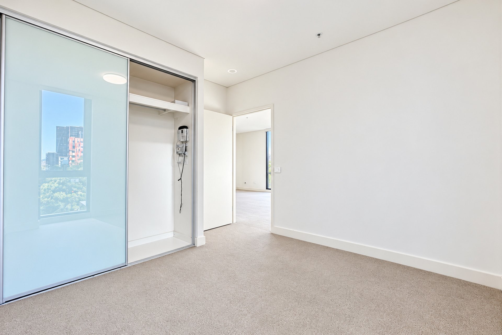 https://images.sales.reapit.com.au/6546/listing/1P9351/photo/d/179256258574585497.jpg