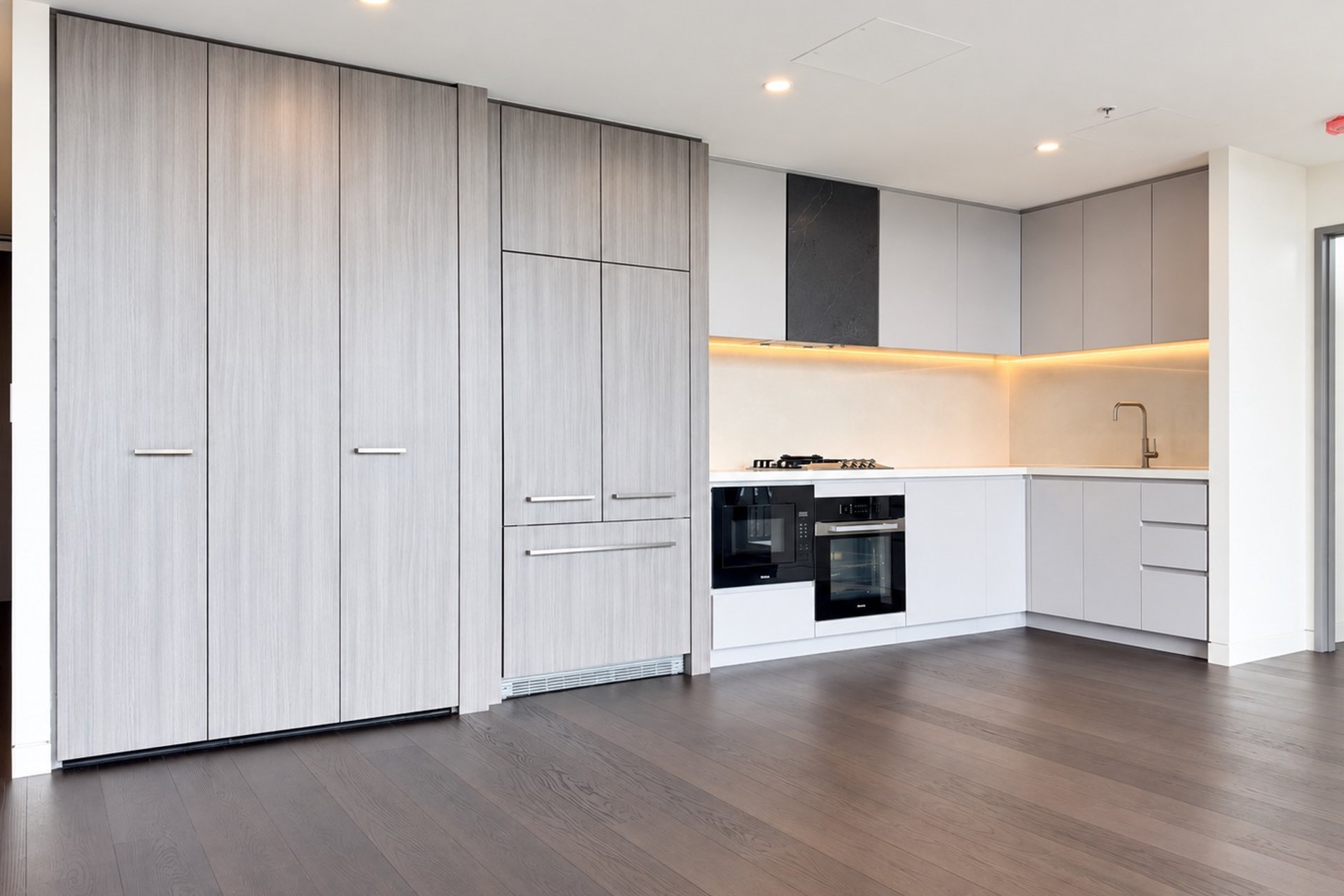 https://images.sales.reapit.com.au/6546/listing/1P9361/photo/d/179215313973548499.jpg
