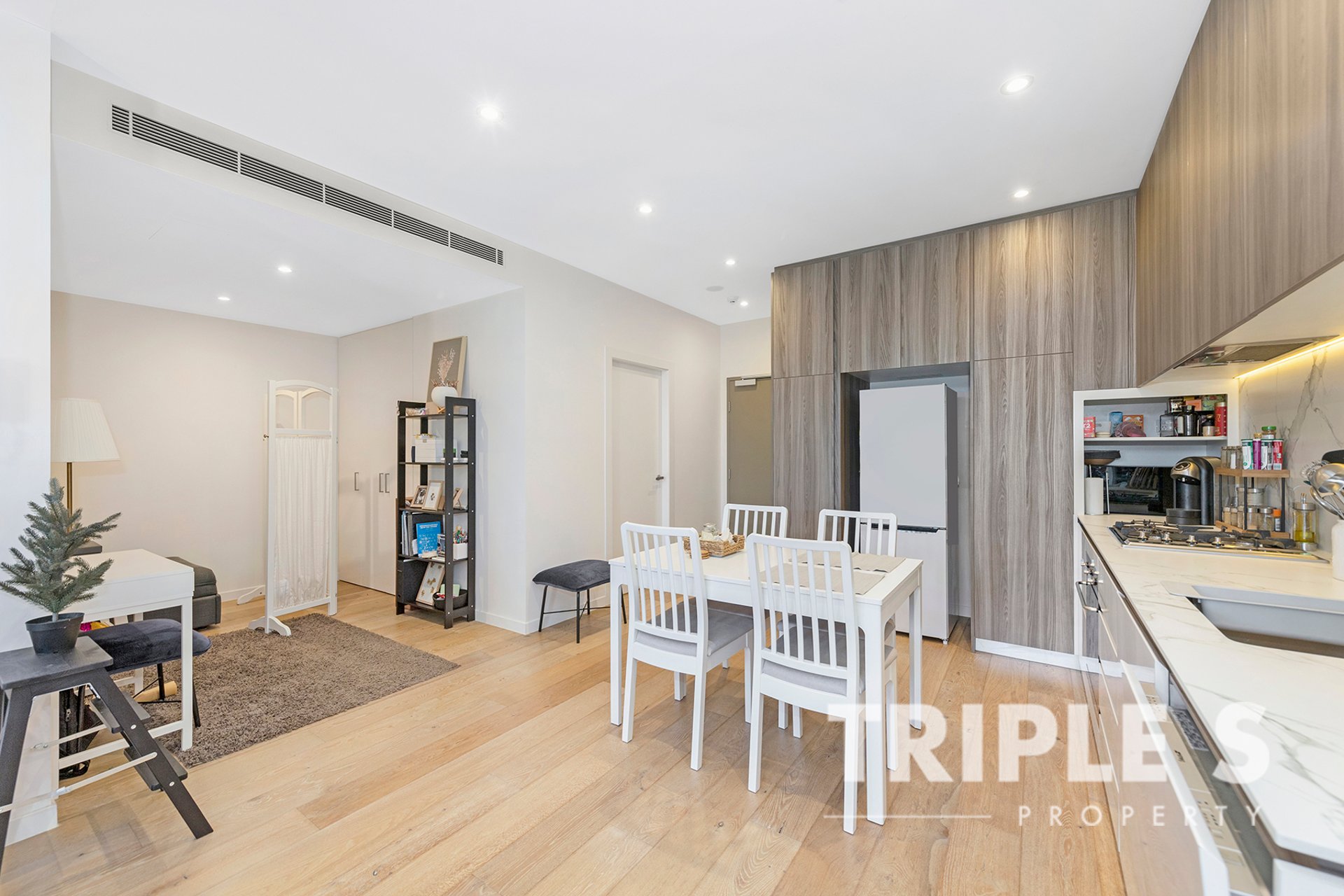 https://images.sales.reapit.com.au/6546/listing/1P9380/photo/d/179202487932832182.jpg