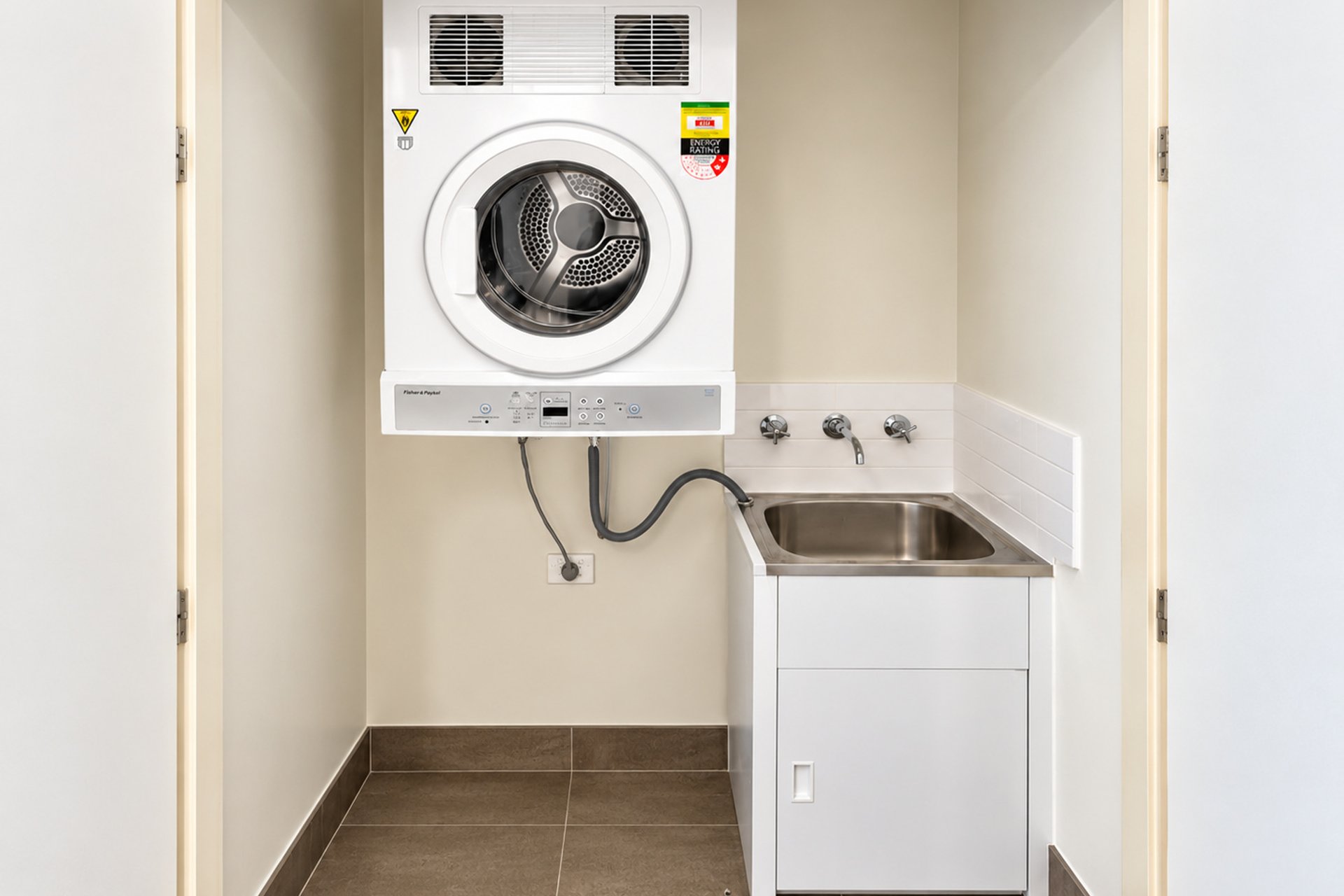 https://images.sales.reapit.com.au/6546/listing/1P9386/photo/d/179297424629045371.jpg