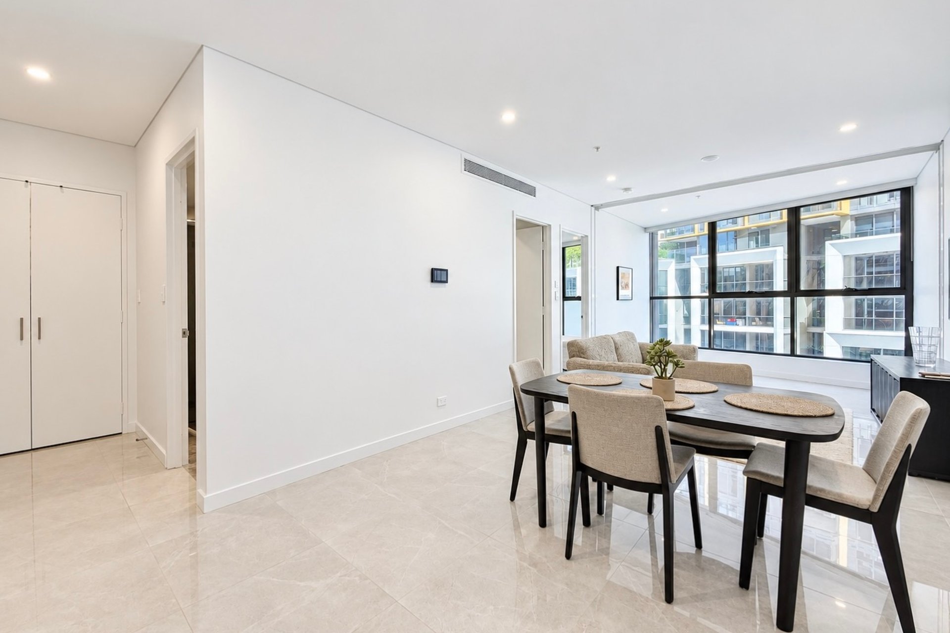 https://images.sales.reapit.com.au/6546/listing/1P9407/photo/d/179266695043943245.jpg