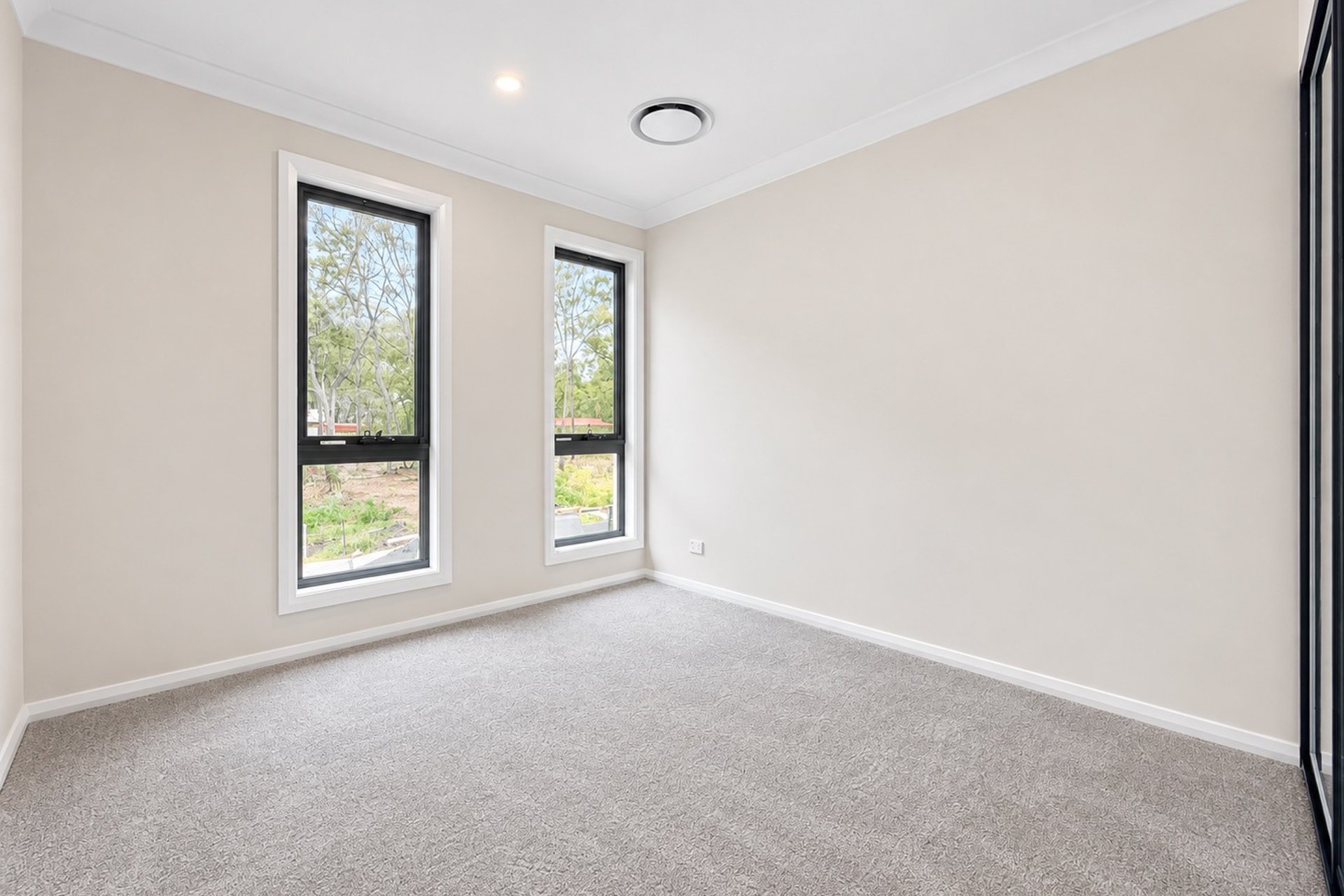 https://images.sales.reapit.com.au/6546/listing/1P9408/photo/d/179267106276398300.jpg