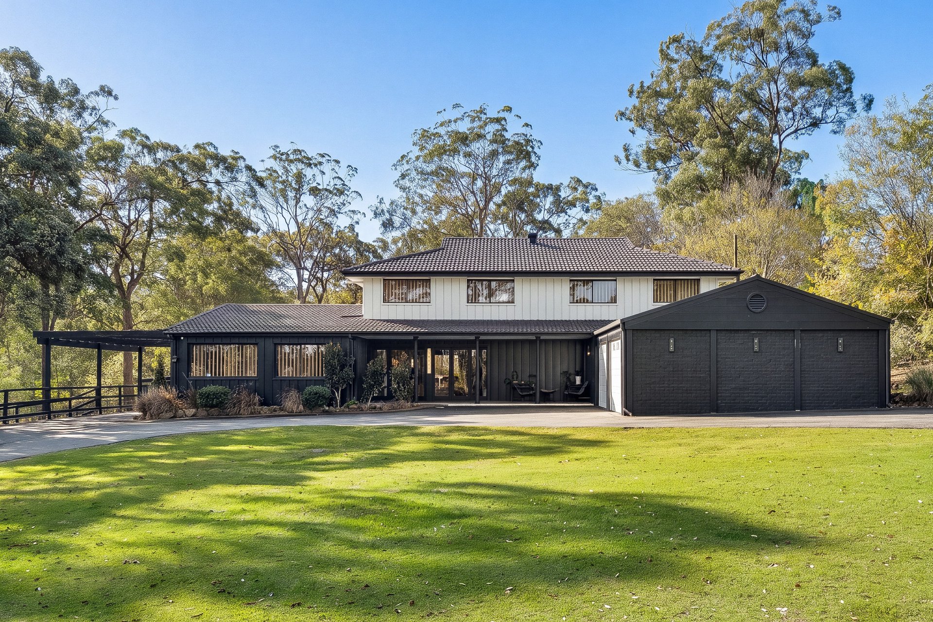 570 Boston Road, Chandler Sold by  - image 1