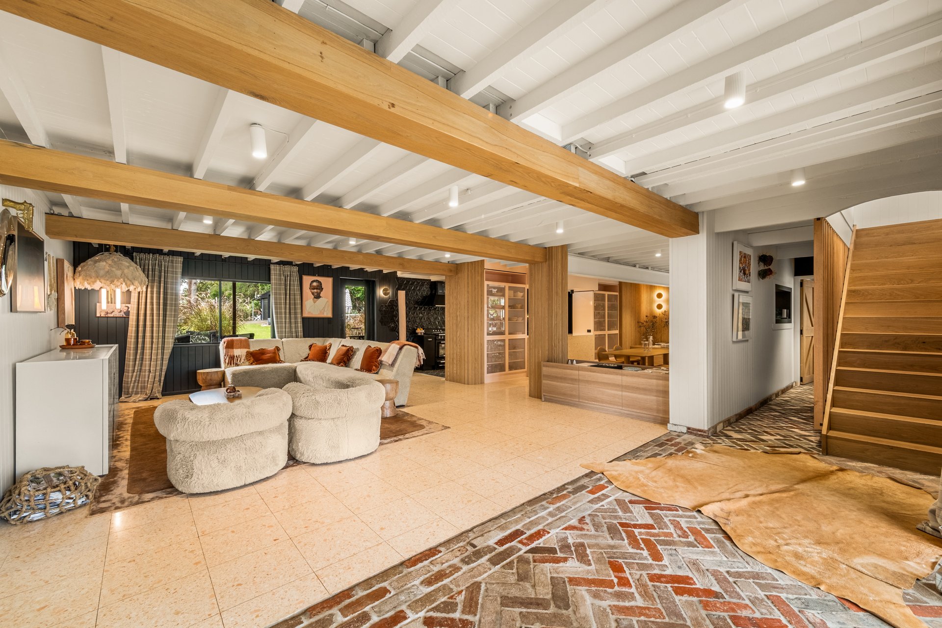 570 Boston Road, Chandler Sold by  - image 1