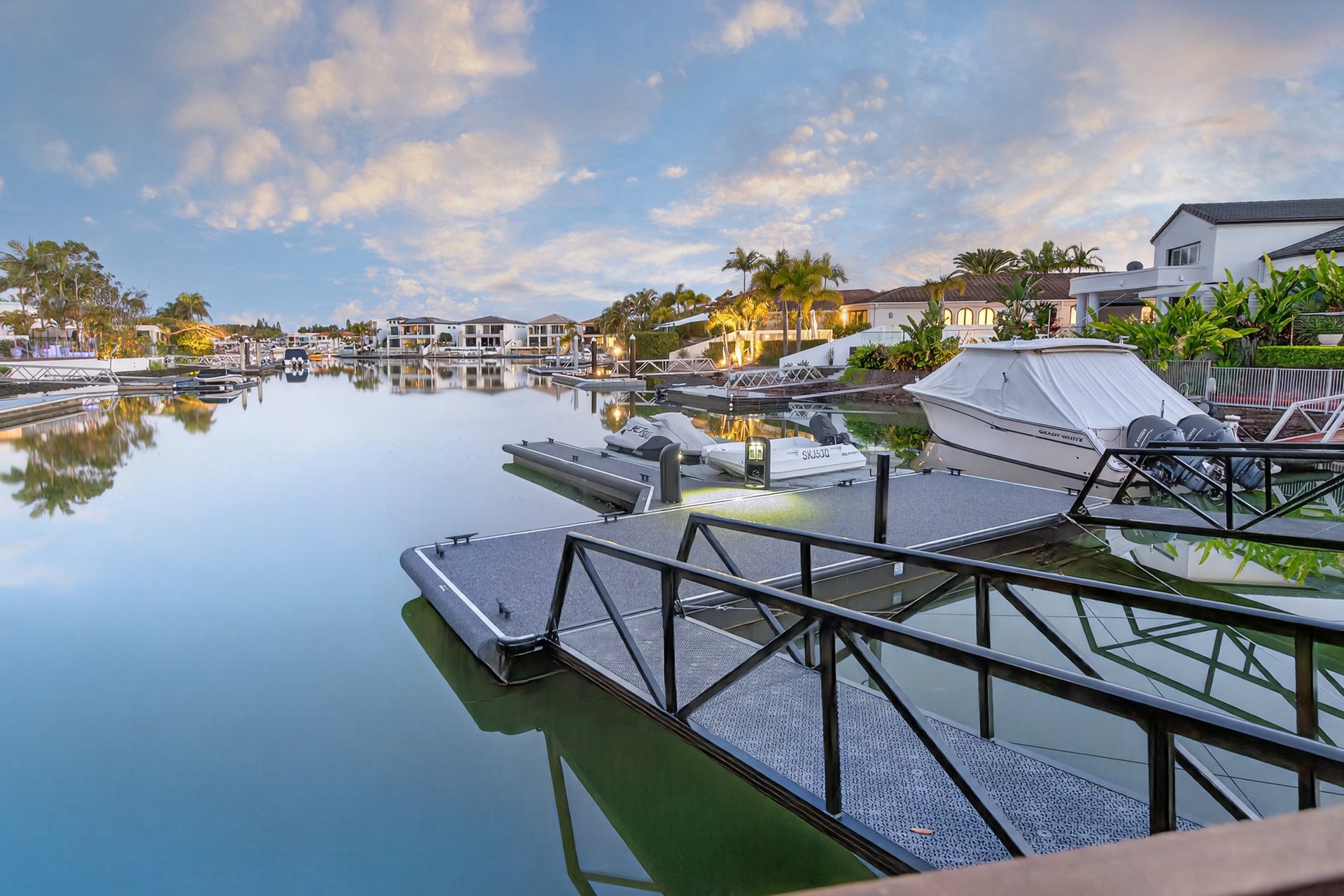 7020 Riverview Crescent, Sanctuary Cove For Sale by  - image 1