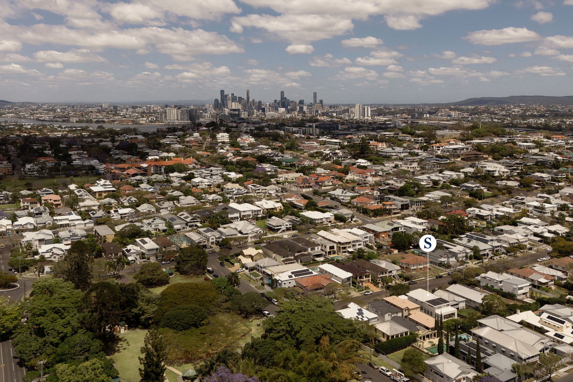 98 Barlow  Street, Clayfield For Sale by Queensland Sotheby's International Realty - image 1