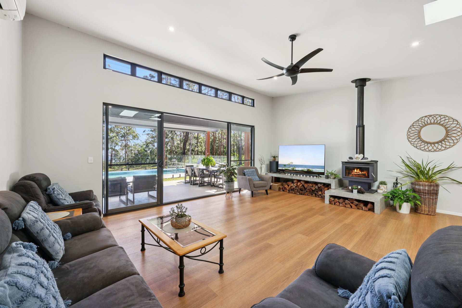 905K Main Western Road, Tamborine Mountain For Sale by Queensland Sotheby's International Realty - image 1