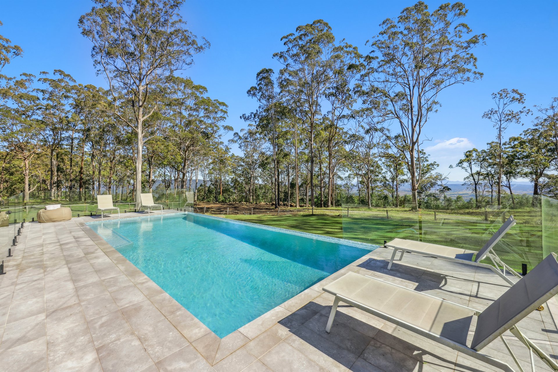905K Main Western Road, Tamborine Mountain For Sale by Queensland Sotheby's International Realty - image 1