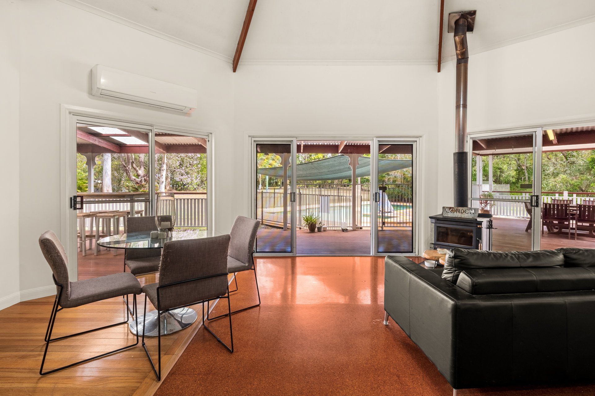 797 London Road, Chandler For Sale by Queensland Sotheby's International Realty - image 1