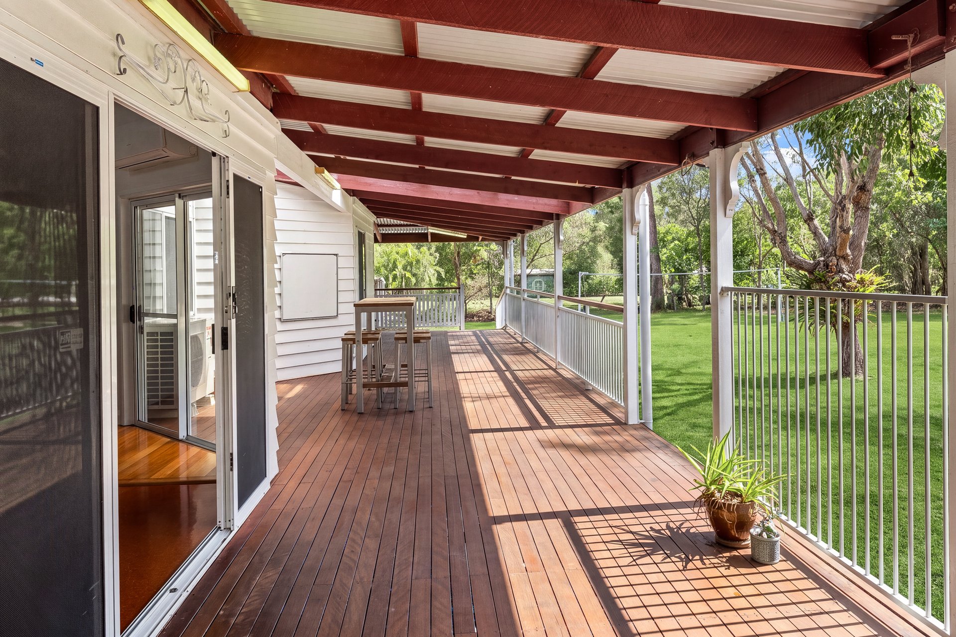 797 London Road, Chandler For Sale by Queensland Sotheby's International Realty - image 1