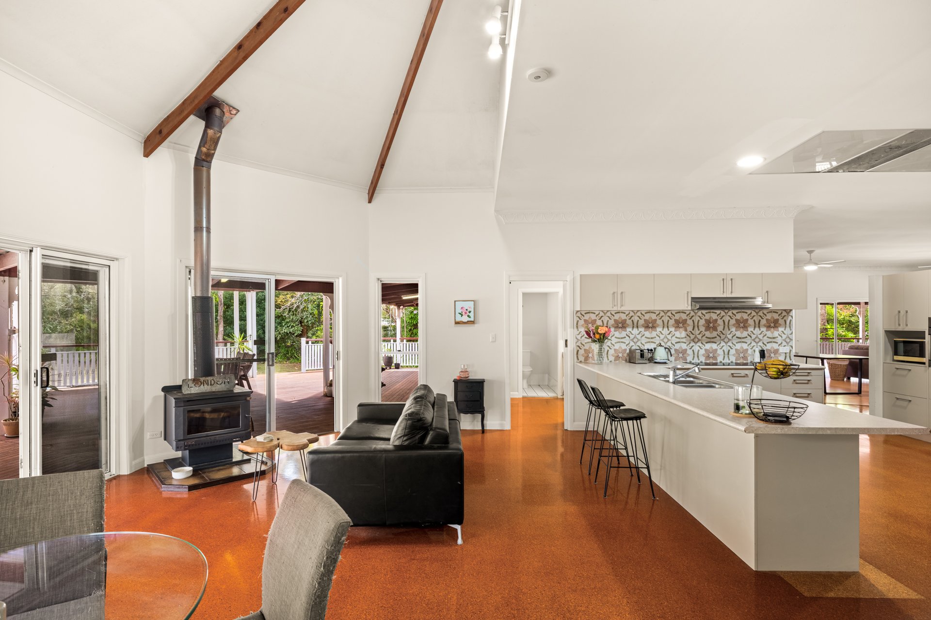 797 London Road, Chandler For Sale by Queensland Sotheby's International Realty - image 1