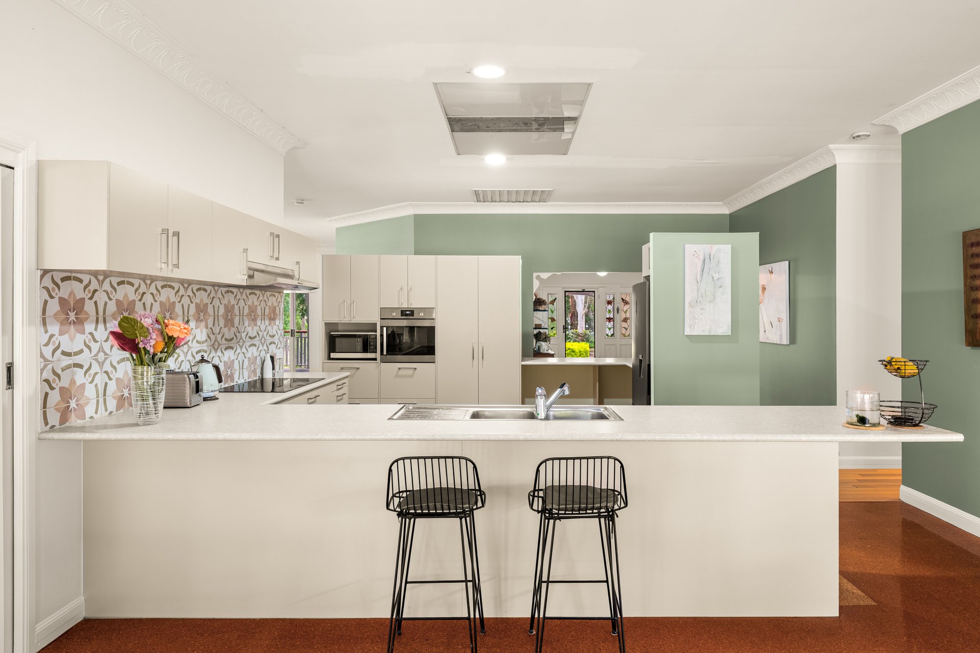 797 London Road, Chandler For Sale by Queensland Sotheby's International Realty - image 1