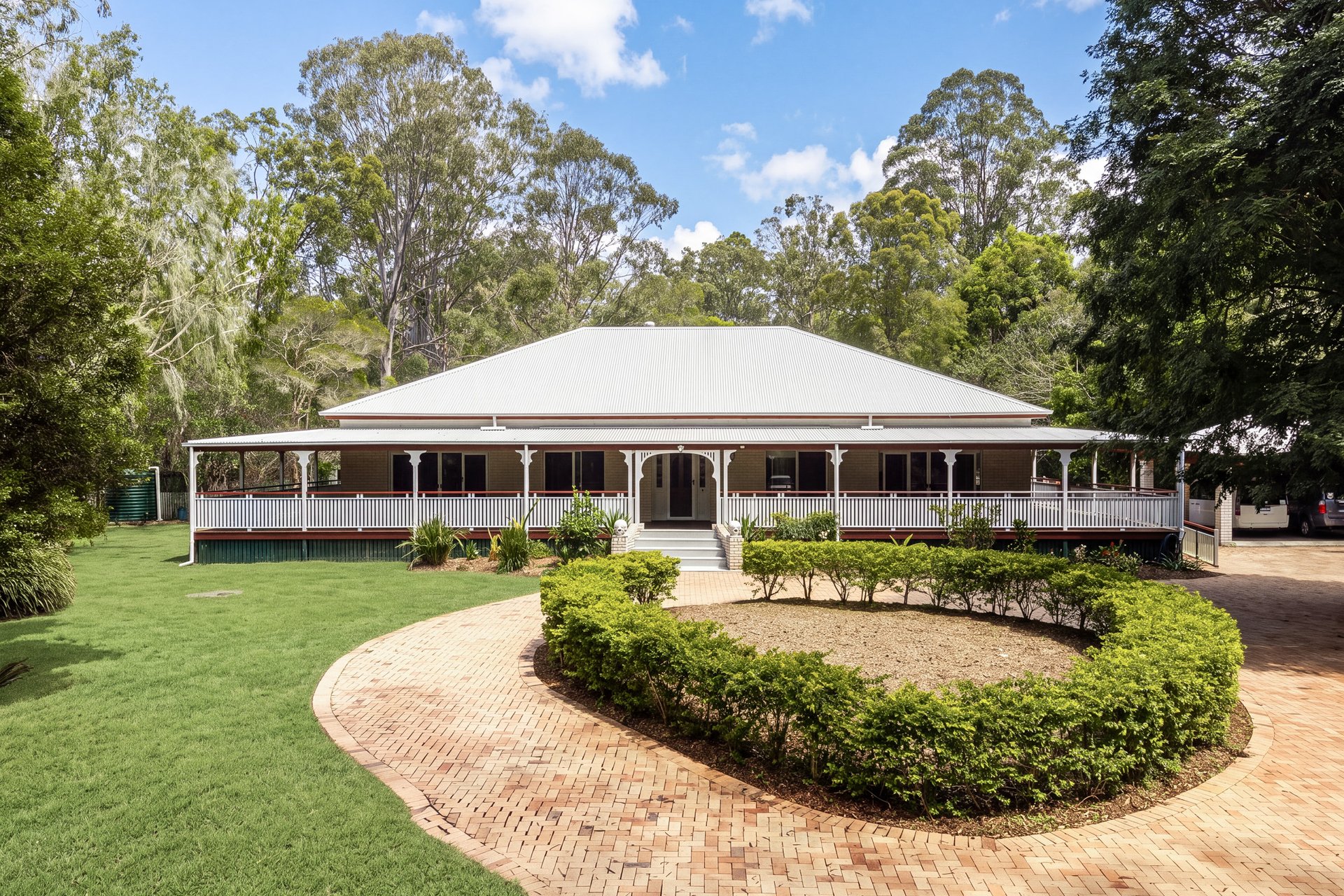 797 London Road, Chandler For Sale by Queensland Sotheby's International Realty - image 1
