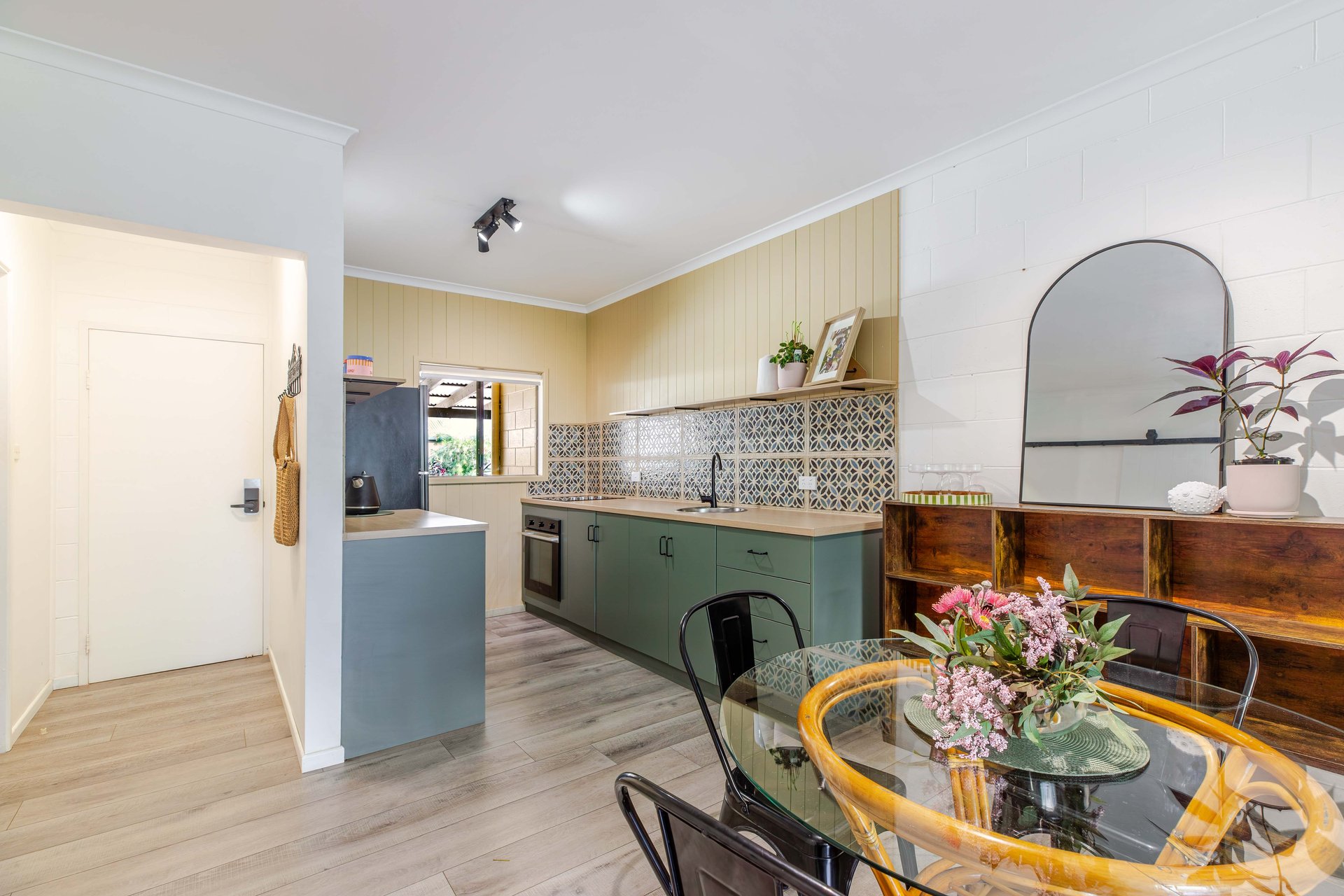 2/63-65 Davidson Street, Port Douglas For Sale by Queensland Sotheby's International Realty - image 1
