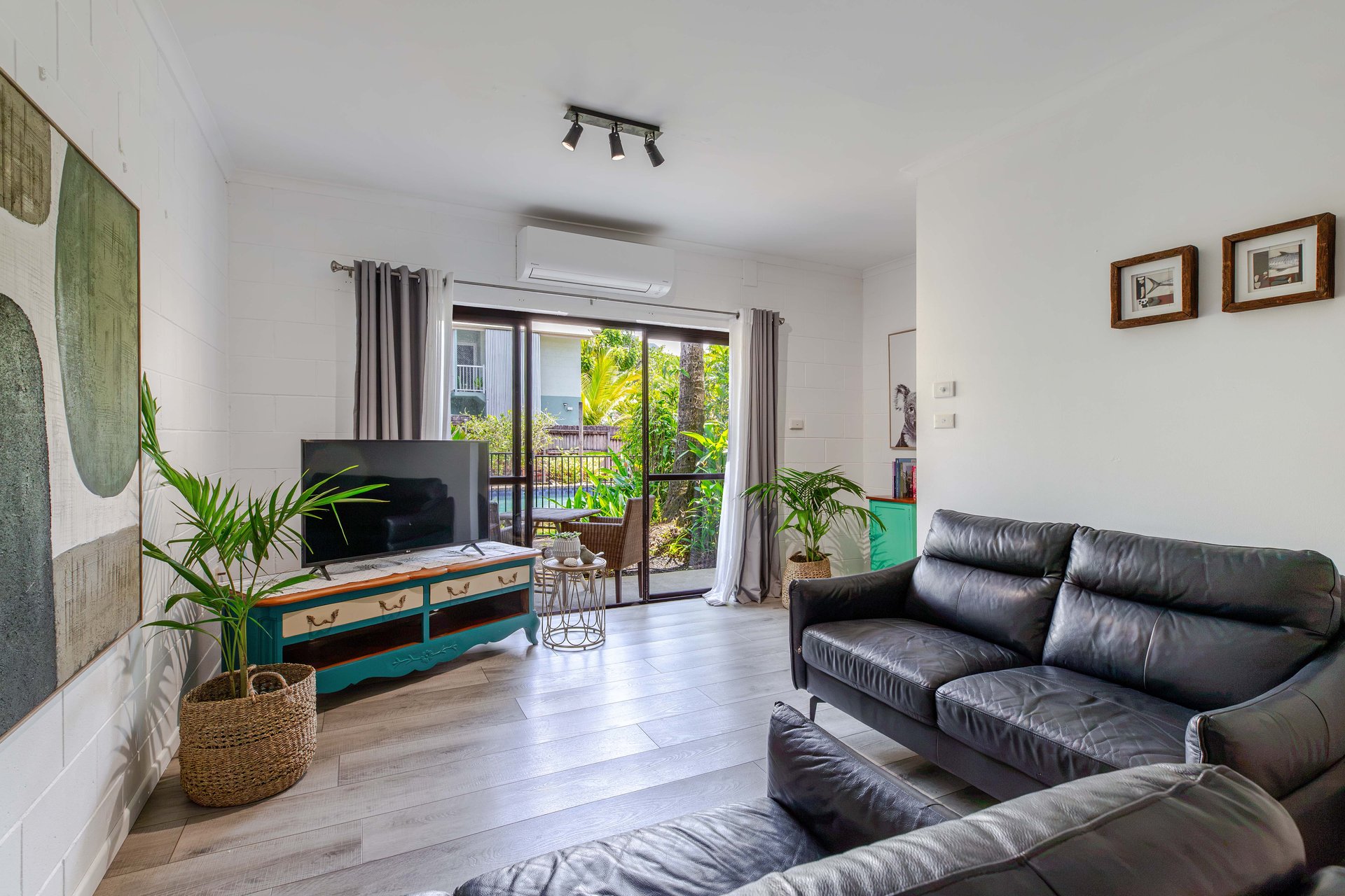 2/63-65 Davidson Street, Port Douglas For Sale by Queensland Sotheby's International Realty - image 1