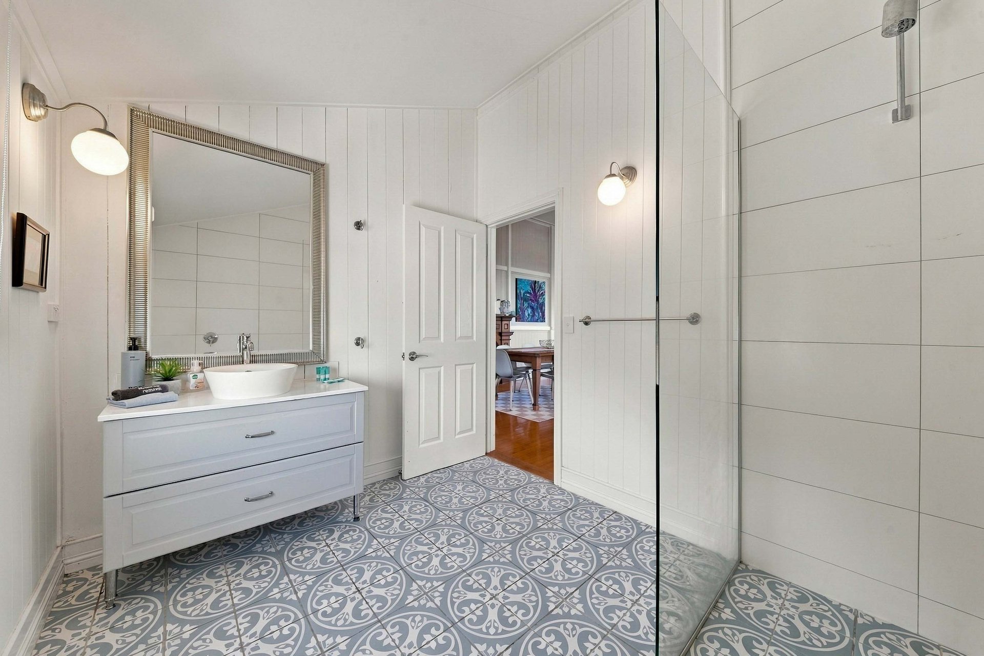 22A Rattray Avenue, Hideaway Bay For Sale by Queensland Sotheby's International Realty - image 1