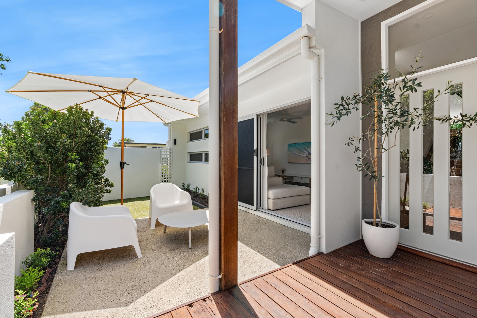7 Tea Tree Grove, Peregian Springs For Sale by Queensland Sotheby's International Realty - image 1