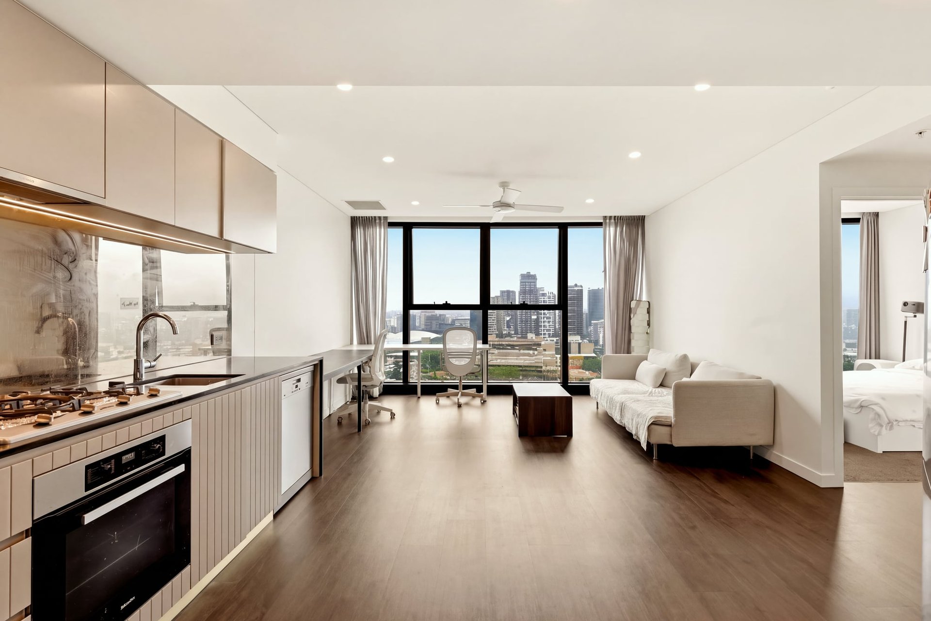 1603/8 Adelaide Street, Brisbane City For Sale by Queensland Sotheby's International Realty - image 1