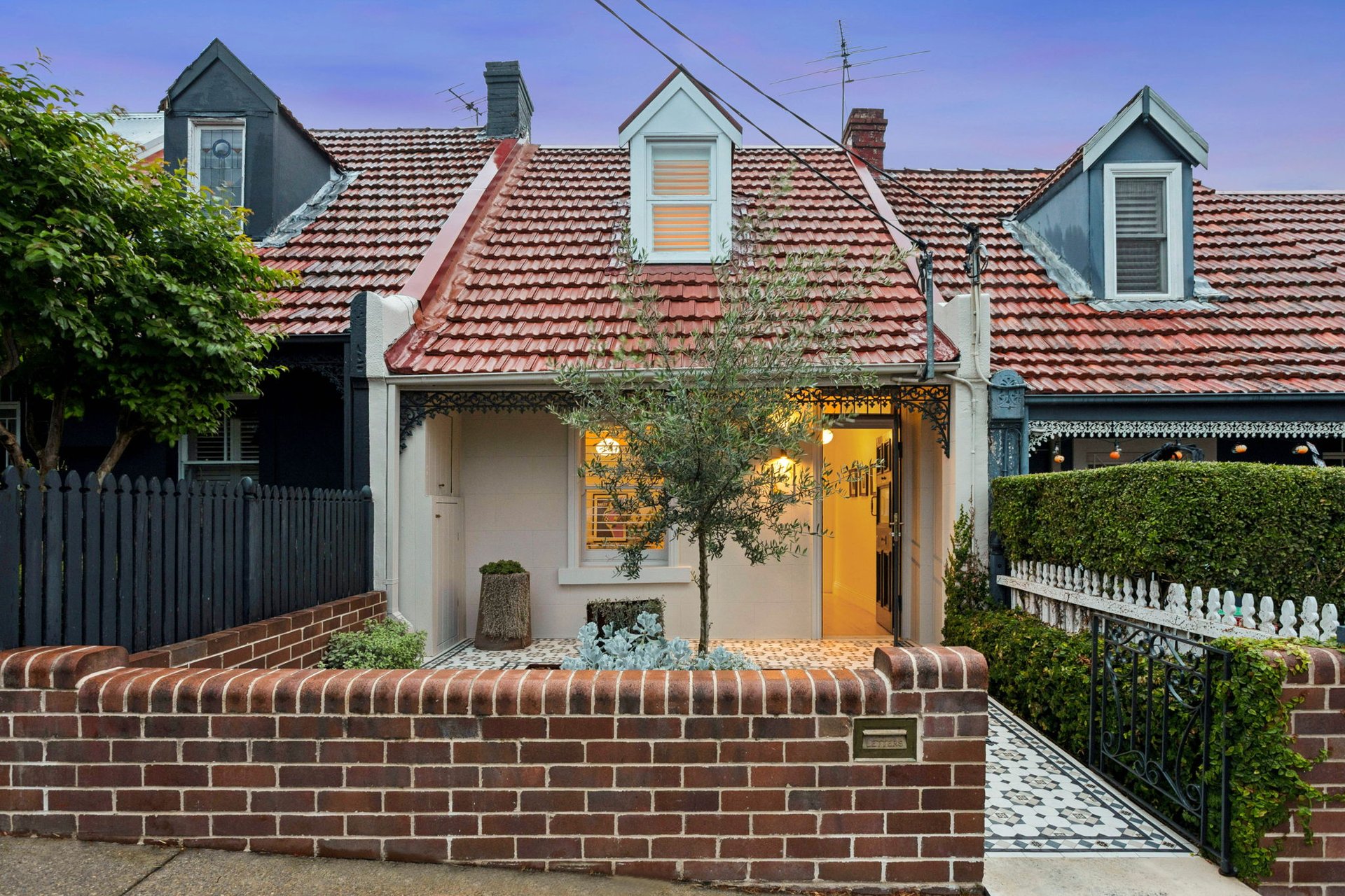 16 Cary Street, Leichhardt - Image 1